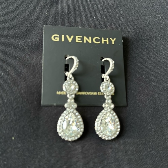 Givenchy Glamorous Pave 3 tier drop crystal pierced earrings NWT Swarovski - Picture 4 of 12
